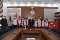 Kaymakam Saglam, Sampiyonlari Agirladi