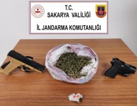 Sakarya'da 3 Kilo Uyusturucu Ele Geçirildi Açiklamasi 2 Gözalti