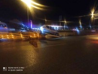 Ankara'da Otomobil Orta Refüje Çarpti Açiklamasi 1 Yarali