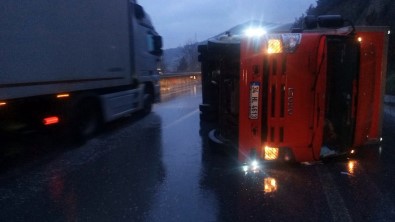 D-650 Karayolunda Yagis Kazalari Beraberinde Getirdi