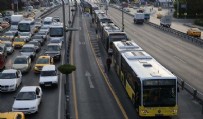 METROBÜS - İstanbul'da İETT otobüsü ve metrobüs arızaları rutinleşti: Her şey çok güzel oldu
