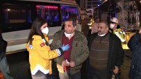 Maltepe'de IETT Otobüsü Yolcu Bekleyen Minibüse Çarpti Açiklamasi 5 Yarali