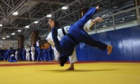 Ümit Milli Judo Takimi 3 Sampiyonadan Madalyalar Ile Dönmek Istiyor Haberi