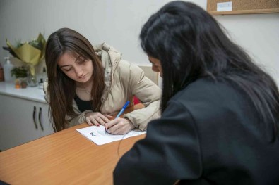Gençlerin Sinav Ücretlerini Büyüksehir Belediyesi Karsilayacak