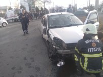 Iki Otomobil Çarpisti Açiklamasi 5 Yarali