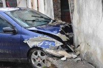 Sinop'ta Trafik Kazasi Açiklamasi 4 Yarali