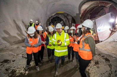 Kemalpasa Metrosu Ve Örnekköy Tramvayi Için Çalismalar Basladi