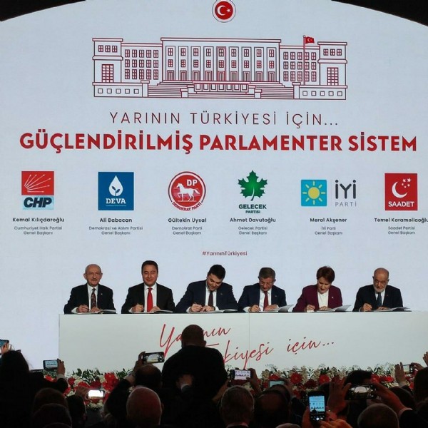 Güçlendirilmiş Parlamenter Sistem'den teröre kalkan çıktı! Gizli ortak HDP'nin gönlünü almak için kayyum maddesi koydular