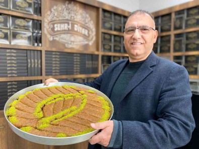 Diyarbakir'dan 11 Ay Önce Yola Çiktilar, 35 Ile Tatli Sevkiyati Yapiyorlar