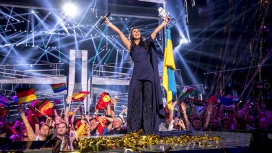 Dünyaca ünlü sanatçı Ukrayna'dan kaçmak zorunda kaldı: Ukrayna büyük, güzel ve bağımsız