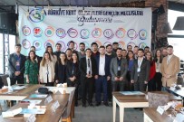 Gençlik Meclisleri Ukrayna-Rusya Savasini Kinadi