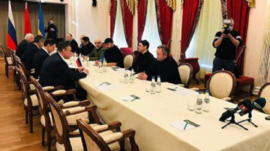 Rusya-Ukrayna müzakeresi altı saat sürdü: Heyetler başkentlere dönüp istişarede bulunacak