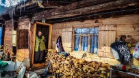 Artvin'in Oba Köyünde Sakinleri Geleneksel Köy Yasamlarini Sürdürüyor Haberi