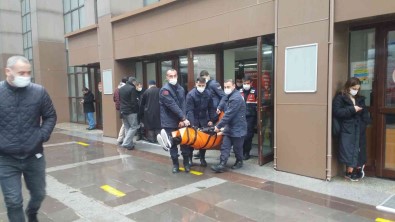 Durusmada Tahliye Aldi, Kalp Krizi Geçirdi