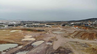 Tuzla'da 450 Dönümlük Hal Projesi Yarim Kaldi