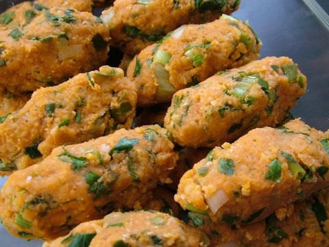 Mercimek Köftesi Nasıl Yapılır? Evde Kolay Mercimek Köftesi Tarifi