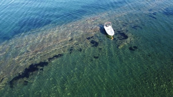 Böyle olay görülmedi! Yüzerken Antik Kent buldu...