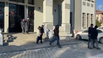 Izmir'de Polisten Tarihi Eser Kaçakçilarina Operasyon Açiklamasi 9 Gözalti