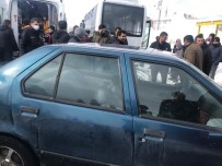 Bitlis'te Otomobil Halk Otobüsüne Çarpti Açiklamasi  1 Yarali