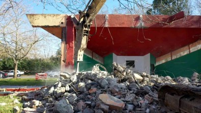 Kocaeli Fuari'nda 52 Yapi Yikildi