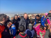 Süleyman Soylu, İdlib'de yapımı süren briket evleri inceledi