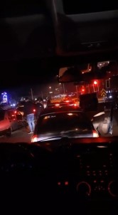 (Özel) Bursa'da Yolu Trafige Kapatip Eglendiler