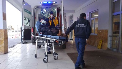 Sivas'ta Otobüs Kazasi Açiklamasi 11 Yarali