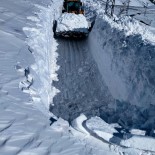 6 Metrelik Kar Tünellerinde Zorlu Çalisma
