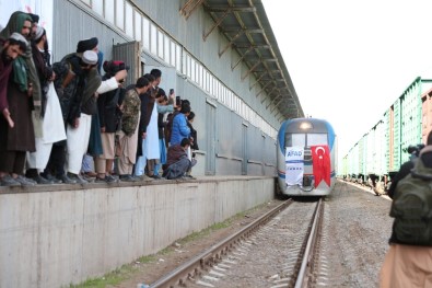 Afganistan'a Ugurlanan Iyilik Treni 4 Bin 168 Kilometrelik Hedefine Ulasti