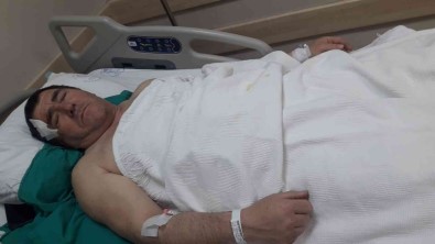 Avcilar'da, Hirsizligi Önlemeye Çalisan Adam 7 Kisilik Grubun Saldirisina Ugradi.. O Anlar Kamerada