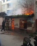 Bursa'da Tek Katli Ev Alevlere Teslim Oldu