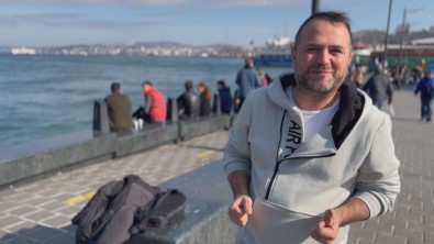 Eminönü'nde 'Su Samuru' Sürprizi