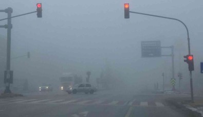 Kulu'da Sis Nedeniyle Görüs Mesafesi Düstü