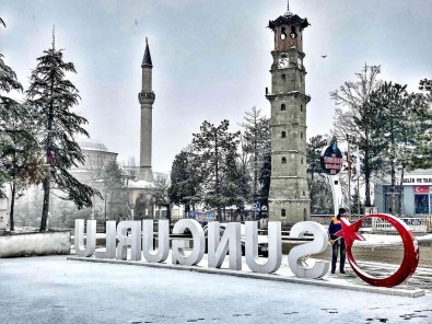 Türkiye'de 251 Bin 228 Sungurlu'lu Yasiyor