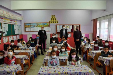 Yariyil Tatili Sona Erdi Açiklamasi Kirikkale'de Binlerce Ögrenci Okula Döndü