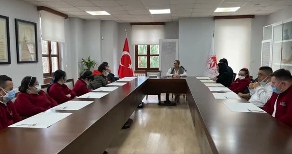 Başkan Erdoğan ve eşi Emine Erdoğan'a down sendromlu gençlerden dua!