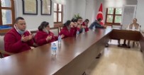 EMINE ERDOĞAN - Başkan Erdoğan ve eşi Emine Erdoğan'a down sendromlu gençlerden dua!