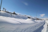 Tunceli'nin Ovacik Ilçesi Kardan Kayboldu Haberi