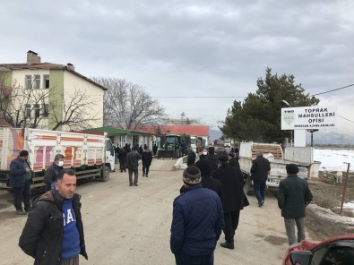 Besicilere Büyük Destek Açiklamasi Yüzde 45 Indirimli Arpa Dagitimi Basladi