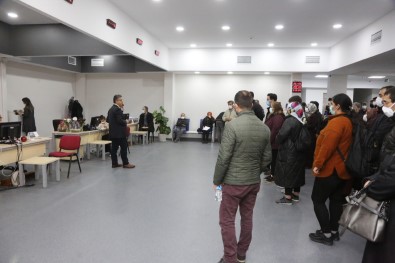 Küçükçekmece Belediyesi Istihdam Masasi Bir Yilda Bin 17 Kisiye Is Imkâni Sagladi