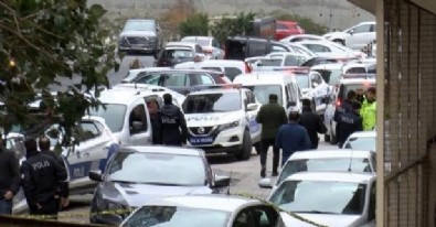 Yenibosna'da polislere ateş açıldı!