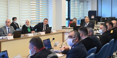 Istanbul Valisi Yerlikaya Açiklamasi '112'Yi Gereksiz Yere Mesgul Etmeyelim'