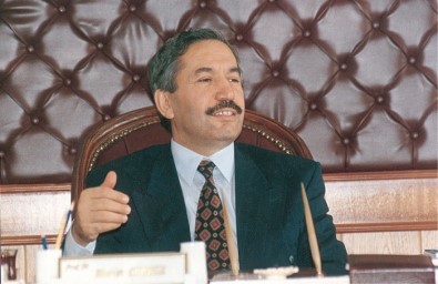 Prof. Dr. Hasan Gürbüz Vefatinin 26. Yilinda Dualarla Anildi