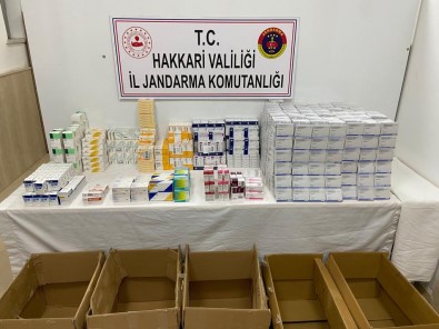 Yüksekova'da 2 Bin 330 Paket Kirmizi Reçeteli Ilaç Ele Geçirildi