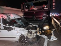 D-650'De Hafif Ticari Araç Tira Arkadan Çarpti Açiklamasi 1 Yarali