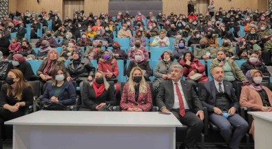Girisimci Kadinlar Bilgilendirildi