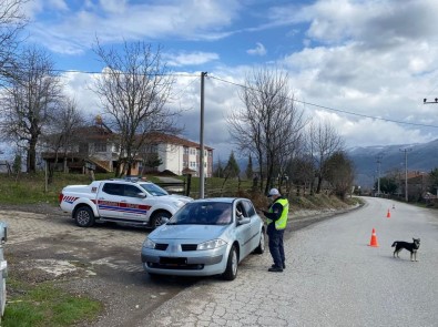 Jandarma Trafik Timlerinden Siki Denetim