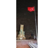 Taksim'de Tipi Seklinde Kar Yagisi Etkili Oldu