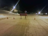 Sivas'ta Yogun Kar Yagisi Ulasimi Olumsuz Etkiliyor