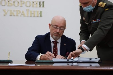 Ukrayna Savunma Bakani Reznikov Açiklamasi 'Rusya, Provokasyon Için Belarus'u Vuracak'